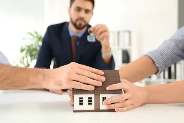 Couple arguing over property in divorce mediation Cumbria